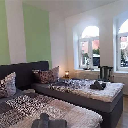 Apartment Fuer Bis Zu 7 Personen Mit Balkon Halberstadt Exterior photo