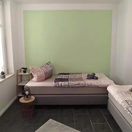 Apartment Fuer Bis Zu 7 Personen Mit Balkon Halberstadt Exterior photo
