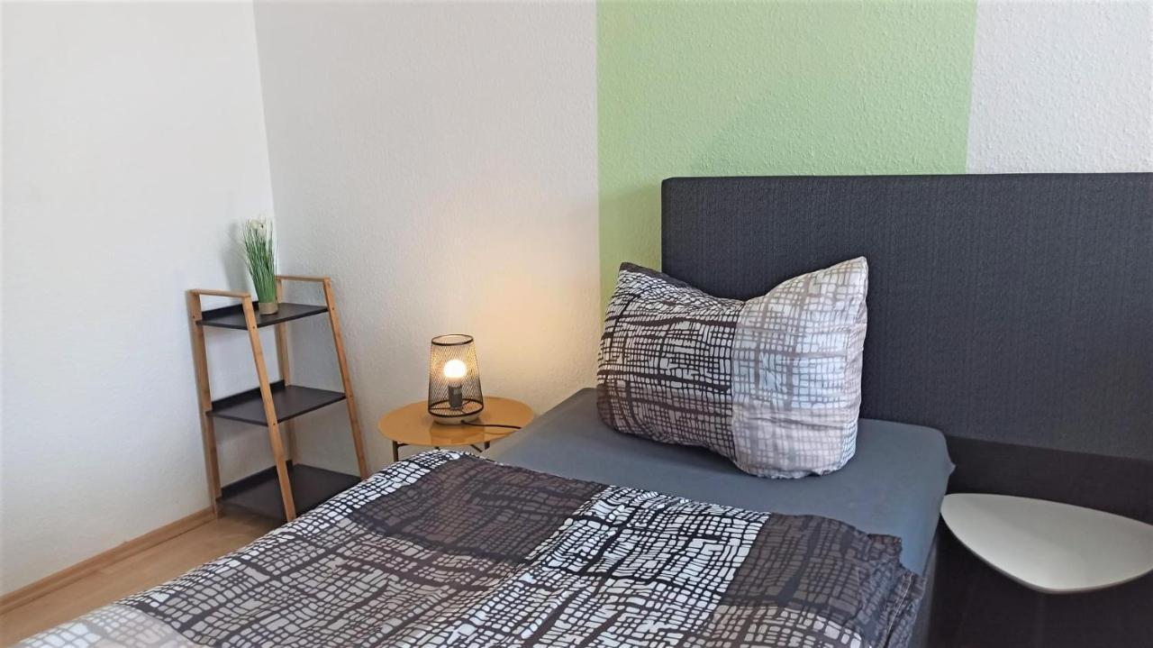 Apartment Fuer Bis Zu 7 Personen Mit Balkon Halberstadt